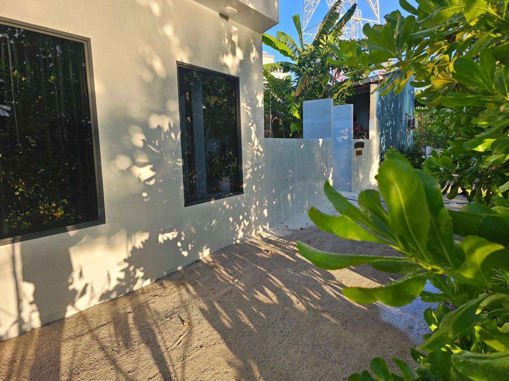 Sunset Beach View Dhangethi Bagian luar foto